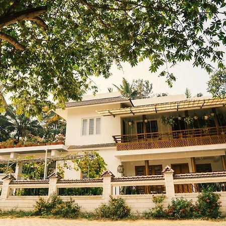 Mistygreen Homestay Теккади Экстерьер фото